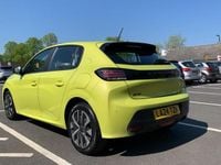 Używany Peugeot 208 Active 74 KM (54 kW) 2024 Żółty Hatchback