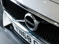 Used Volvo V60 Momentum 190 HP (139 kW) 2018 Grey Estate