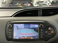 Used Toyota Yaris 100 HP (73 kW) 2017 Silver Hatchback