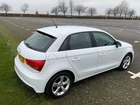 Used Audi A1 Sportback Sport 125 HP (91 kW) 2018 White Hatchback