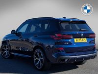 Używany BMW X5 M Sport 347 KM (255 kW) 2025 Niebieski SUV