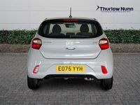 Gebraucht Hyundai i10 Advanced 63 PS (46 kW) 2025 Grau Kleinwagen