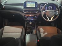 Used Hyundai Tucson SE 132 HP (97 kW) 2019 White SUV