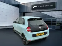 Used Renault Twingo Play 70 HP (51 kW) 2017 Blue Hatchback