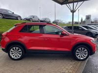 Used VW T-Roc SE 115 HP (84 kW) 2020 Red SUV
