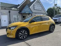 Used Peugeot 208 GT-line 100 HP (73 kW) 2022 Yellow Hatchback