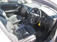 Used Vauxhall Astra Elite 136 HP (100 kW) 2015 Silver Hatchback