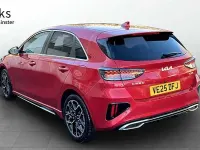 Używany Kia Ceed GT-Line 138 KM (101 kW) 2025 Czerwony Hatchback