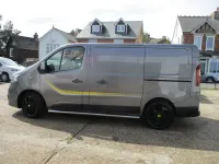 Używany Renault Trafic 2018 Szary Minivan