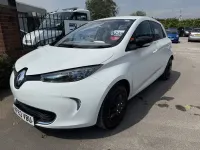 Used Renault Zoe Expression 64 kW (88 HP) 2013 White Hatchback