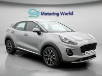 Usado Ford Puma Titanium 125 HP (91 kW) 2022 Prateado SUV