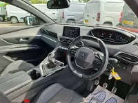 Used Peugeot 3008 GT-line 130 HP (95 kW) 2019 Red SUV