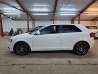 Used Audi A3 Black Edition 170 HP (125 kW) 2010 White Hatchback