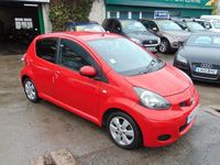 Begagnad Toyota Aygo 68 HK (50 kW) 2012 Röd Halvkombi