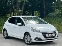 Used Peugeot 208 Allure 2016 White Hatchback