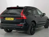 Używany Volvo XC60 Plus 247 KM (181 kW) 2024 Czarny SUV