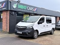 Used Vauxhall Vivaro 90 HP (66 kW) 2015 White MPV