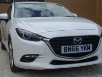 Used Mazda 3 Inclusive 165 HP (121 kW) 2016 White Hatchback