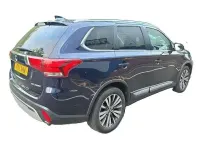 Używany Mitsubishi Outlander 150 KM (110 kW) 2019 Niebieski SUV