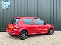 Used Renault Clio II Trophy 2005 Red Hatchback