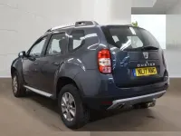 Usado Dacia Duster Lauréate 110 HP (80 kW) 2017 Cinzento SUV