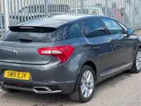 Usado Citroën DS5 120 CV (88 kW) 2015 Gris Utilitario
