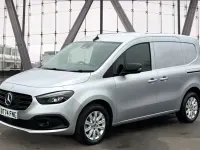 Usado Mercedes eCitan Premium 89 kW (122 HP) 2025 Prateado Van