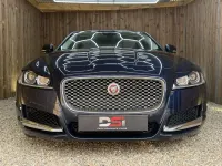 Second-hand Jaguar XF Portfolio 2019 Albastru Berlinǎ