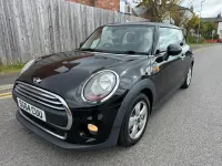 Begagnad Mini ONE Hatch 2014 Svart Halvkombi