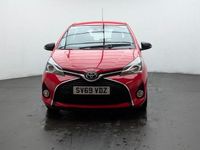 Used Toyota Yaris Hybrid 101 HP (74 kW) 2019 Red Hatchback