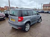 Used Skoda Yeti SE 105 HP (77 kW) 2010 Grey SUV