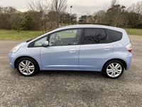 Second-hand Honda Jazz EX 100 CP (73 kW) 2009 Albastru Hatchback