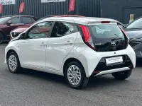 Used Toyota Aygo X-play 71 HP (52 kW) 2020 White Hatchback