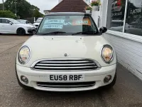 Used Mini Cooper Hatch 2009 White Hatchback