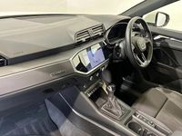 Używany Audi Q3 S-Line 187 KM (137 kW) 2022 Biały SUV