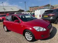 Used Kia Ceed 120 HP (88 kW) 2009 Red Hatchback
