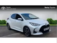 Used Toyota Yaris Design 116 HP (85 kW) 2023 White Hatchback