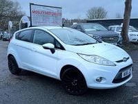 Used Ford Fiesta Titanium 2011 White Hatchback