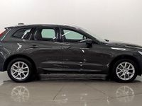 Used Volvo XC60 Momentum 190 HP (139 kW) 2018 Grey SUV