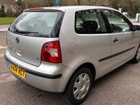 Used VW Polo 75 HP (55 kW) 2004 Silver Hatchback