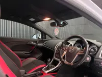 Used Vauxhall Astra GTC 2015 White Hatchback