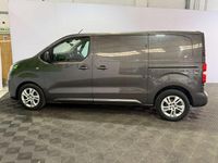 Used Vauxhall Vivaro Elite 180 HP (132 kW) 2019 Grey MPV