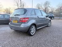 Used Mercedes B180 2009 Grey MPV