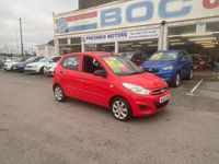 Used Hyundai i10 Classic 85 HP (62 kW) 2013 Red Hatchback