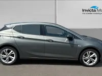 Used Vauxhall Astra SRi 105 HP (77 kW) 2019 Cosmic grey metallic Hatchback