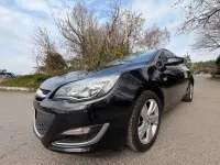 Używany Vauxhall Astra SRi 2015 Czarny Hatchback