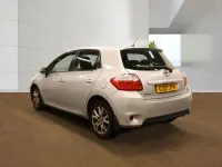 Used Toyota Auris 101 HP (74 kW) 2012 Silver Hatchback