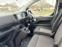 Used Vauxhall Vivaro S 145 HP (106 kW) 2023 White MPV
