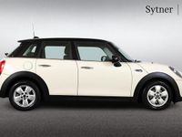 Used Mini Cooper Classic 134 HP (98 kW) 2019 White Hatchback