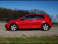 Used VW Golf VII Edition 125 HP (91 kW) 2016 Red Hatchback